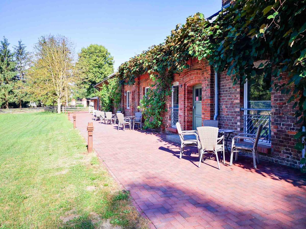 Gutshof Gross Behnkenhagen Apartment Exterior photo